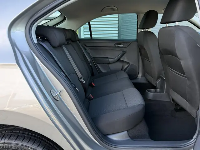 SEAT Toledo 1.2 TSI Style Business 2016 Benzine 27