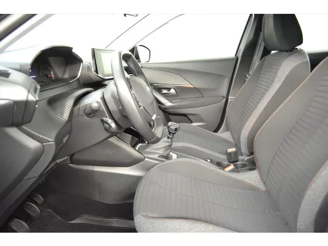 Peugeot 2008 1.2 Puretech 130pk Active 2020 Benzine 7