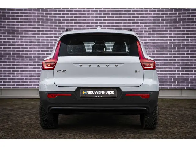Volvo XC40 2.0 B4 Plus Dark 2025 Benzine 10