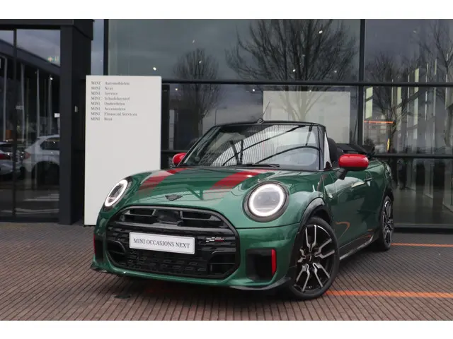 MINI Cabrio 2.0 JCW 2025 Benzine 2