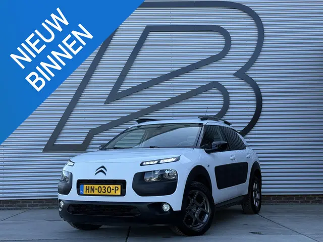 Citroën C4 Cactus 1.2 PureTech Shine 2015 Benzine