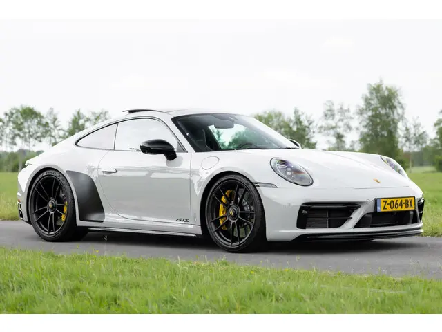 Porsche 911 3.0 Carrera GTS 2022 Benzine 30