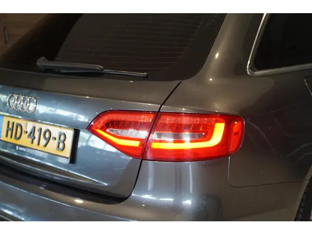 Audi A4 Avant 1.8 TFSI S Edition 2015 Benzine 23