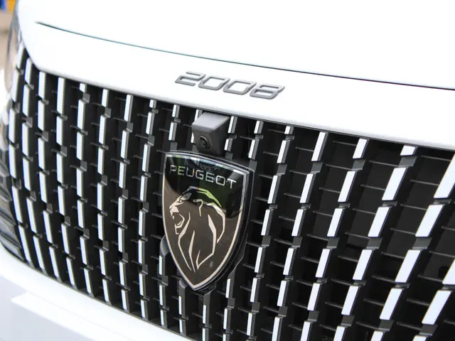 Peugeot 2008 1.2 Hybrid 110 Allure 2026 Hybride Benzine 9