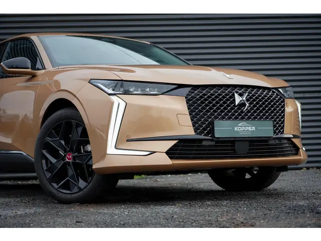 DS DS 4 E-Tense Rivoli 2022 Hybride Benzine 30