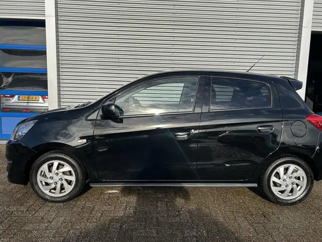 Mitsubishi Space Star 2