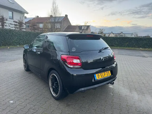 Citroën DS3 1.2 VTi So Chic 2013 Benzine 15