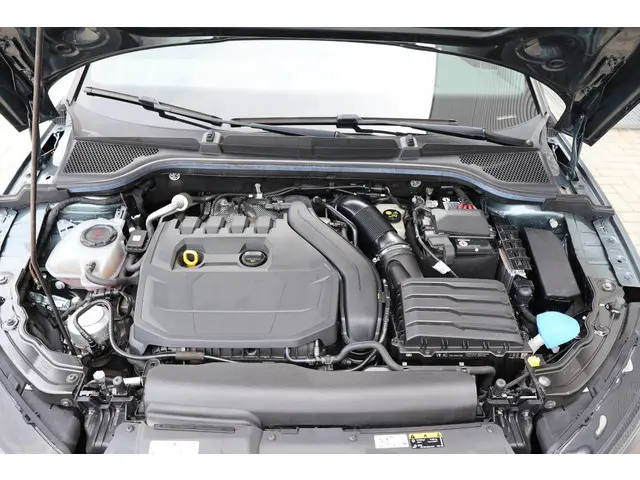 Škoda Scala 1.5 Sport Business 2020 Benzine 17