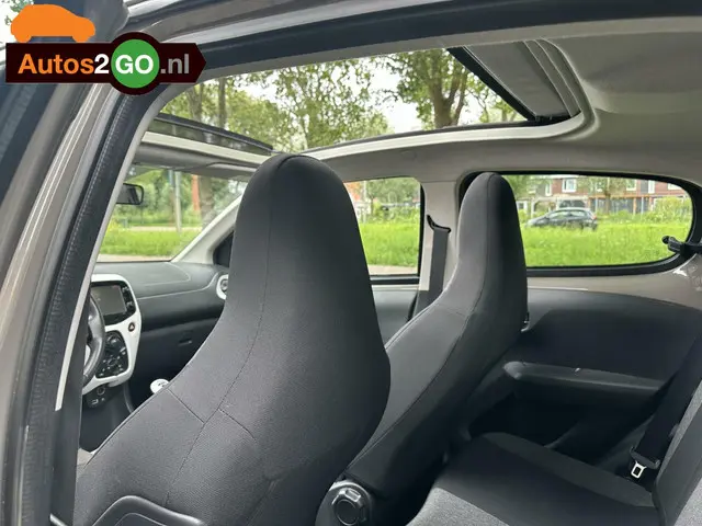 Citroën C1 1.2 PureTech Airscape Shine 2015 Benzine 13