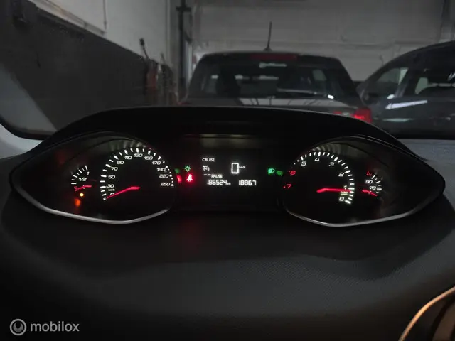 Peugeot 308 1.2 VTi Active / Cruise Control 2013 Benzine 18