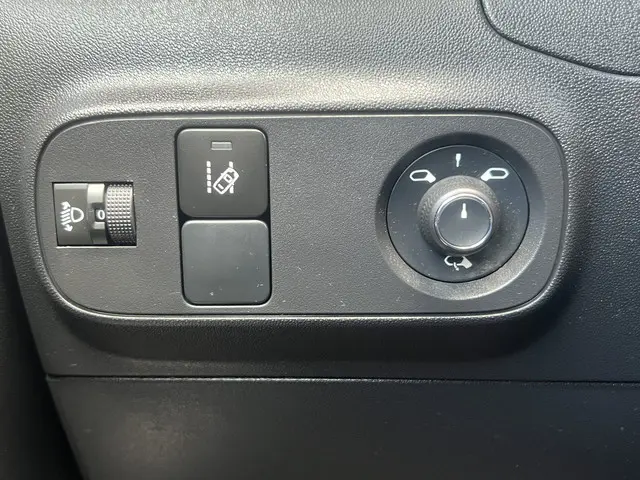 Citroën C3 1.2 82 pk Shine 2018 Benzine 26