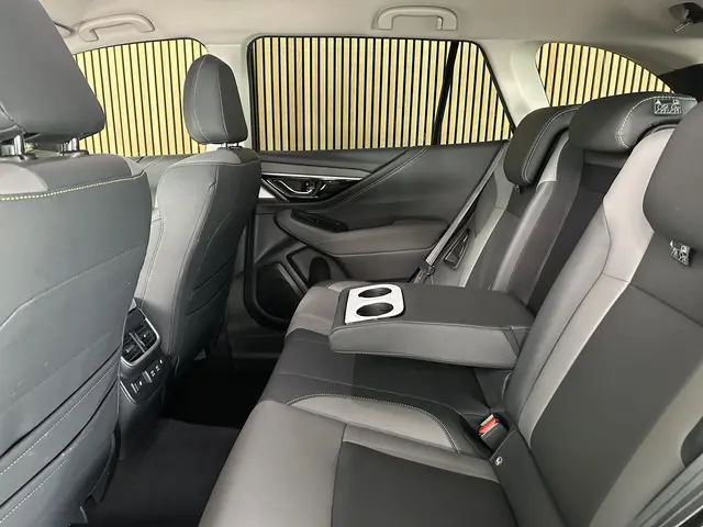 Subaru Outback 2.5i CVT 2022 Benzine 7