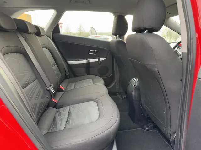 Kia cee'd 1.0 T-GDi First Edition 2016 Benzine 9
