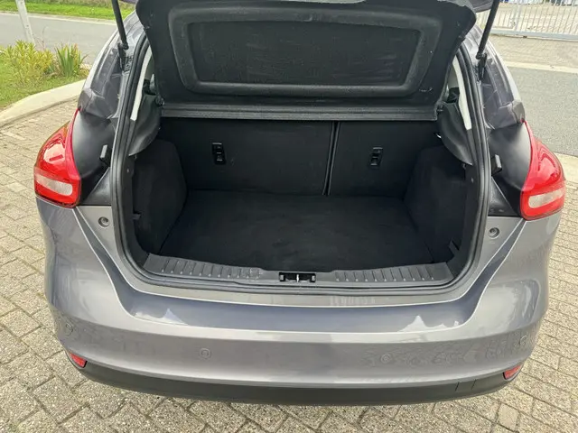 Ford Focus 1.0 First Edition 2015 Benzine 11