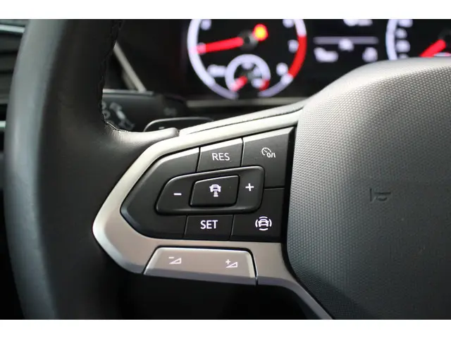 Volkswagen T-Cross 1.5 TSI 150PK Style DSG 2022 Benzine 15