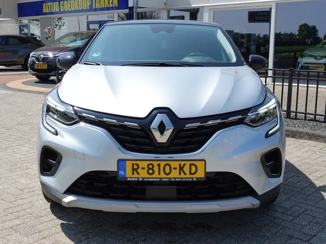 Renault Captur 1.0 TCe 90PK Intens 2022 Benzine 12