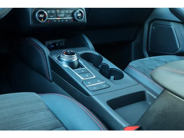 Ford Kuga 2.5 PHEV ST-Line X 2021 Hybride Benzine 40