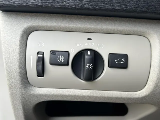 Volvo V40 2.0 T2 Momentum 2016 Benzine 20