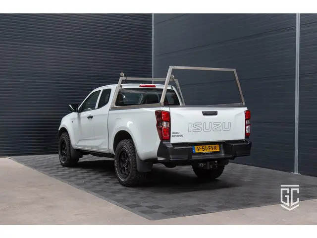 Isuzu D-Max 1.9 Double Cab lang 2024 Diesel 5