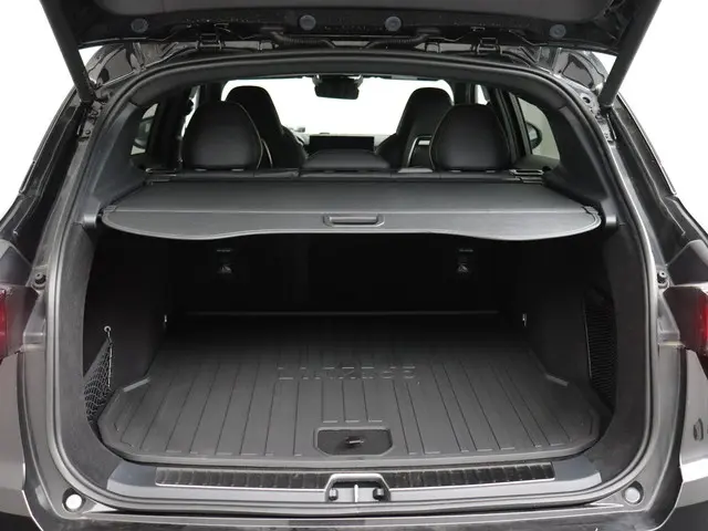 Lynk & Co 01 1.5 More 2025 Hybride Benzine 8