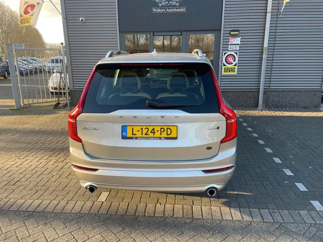 Volvo XC90 2.0 D5 AWD Momentum 2015 Diesel 8