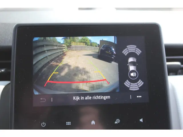 Renault Clio 1.0 TCe 90 Evolution 2023 Benzine 22