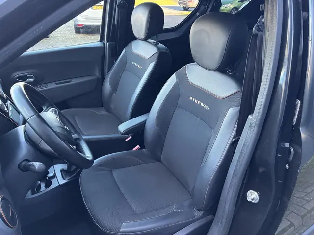 Dacia Dokker combi HELAAS VERKOCHT!!! 2017 Benzine 8