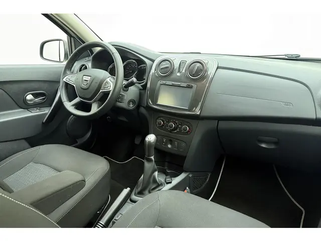 Dacia Sandero 0.9 TCe Laureate 2017 Benzine 13