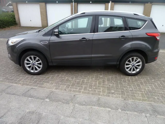 Ford Kuga 1.5 Titanium Styling Pack 2016 Benzine 9