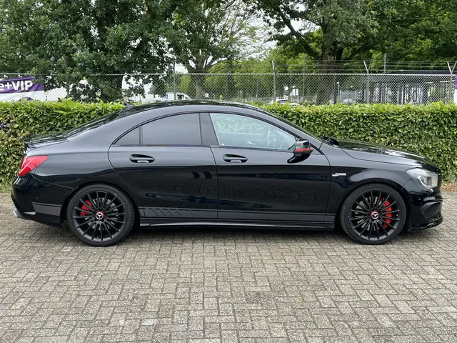 Mercedes-Benz CLA AMG 45 4MATIC Edition 1 2014 Benzine 5