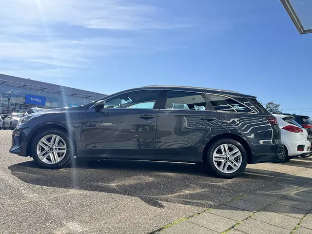 Kia Ceed Sportswagon 1.5 T-GDi DynamicLine 2021 Benzine 16