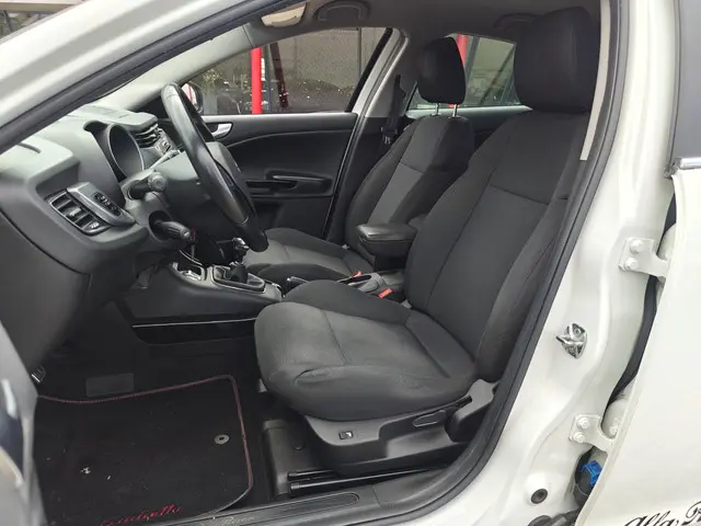 Alfa Romeo Giulietta 1.4 T Distinctive 2012 Benzine 11
