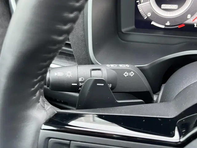 Nissan QASHQAI 1.3 MHEV Xtronic Tekna Plus 2025 Benzine 43