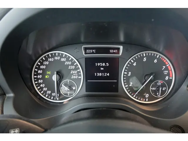 Mercedes-Benz A-Klasse 180 2013 Benzine 10