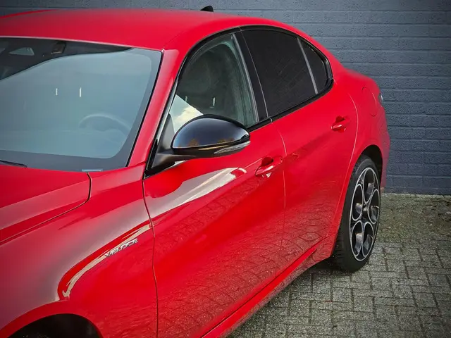 Alfa Romeo Giulia 2.0 T GME AWD Veloce 2024 Benzine 9