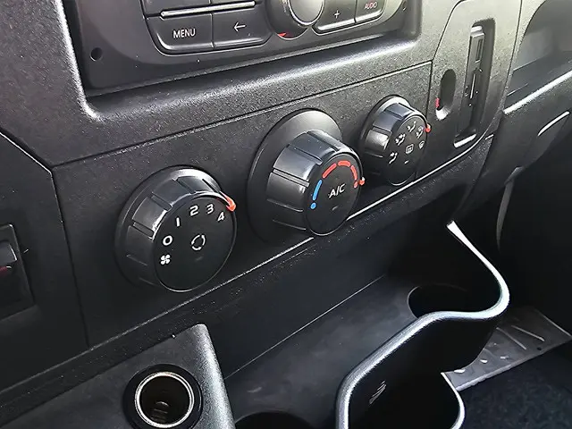 Renault Master 2.3 2018 Diesel 9