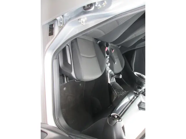 Mazda 2 1.5 Skyactiv-G Sport Selected 2019 Benzine 17