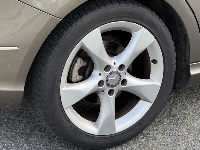 Mercedes-Benz B-Klasse 180 Prestige 2014 Benzine 9