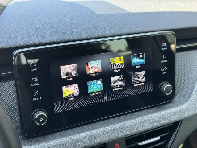 Škoda Kamiq 1.0 TSI Selection DSG 110 pK 2024 Benzine 21