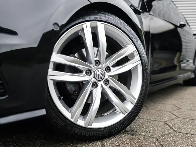 Volkswagen Golf 1.4 TSI Highline 2xR-line 2014 Benzine 5