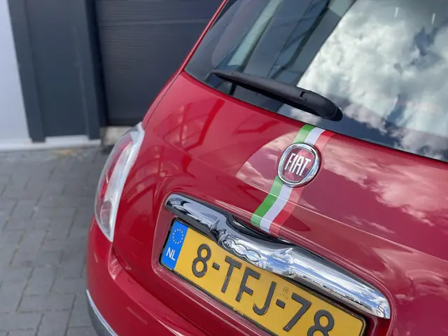 Fiat 500 1.0 TwinAir Ferrari Edition 2014 Benzine 7