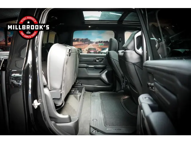 Dodge Ram 1500 5.7 V8 Limited Night Rambox 2024 LPG/Gas 15