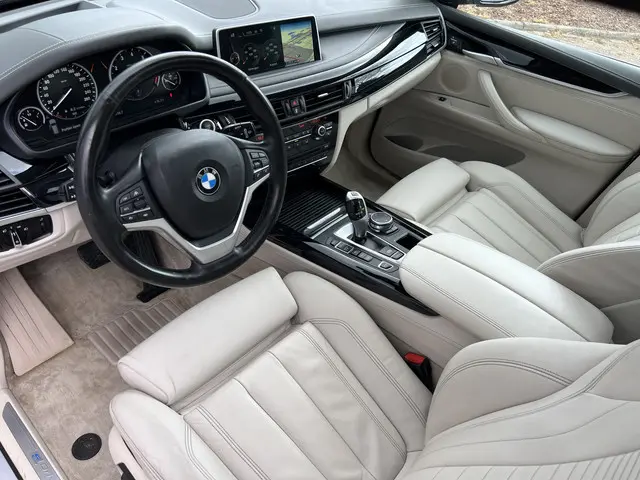 BMW X5 xDrive40e High Executive 2015 Hybride Benzine 44