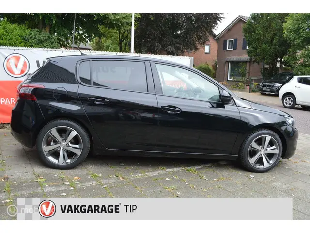 Peugeot 308 2
