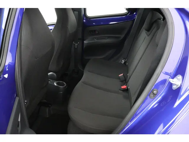 Toyota Aygo X 1.0 VVT-i MT Play 2024 Benzine 18