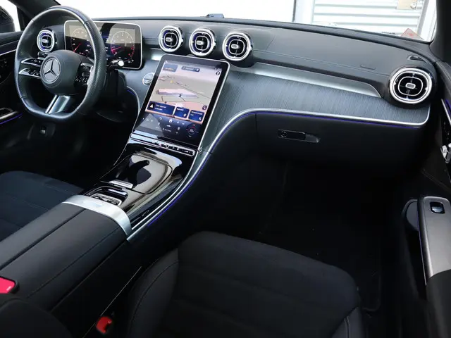 Mercedes-Benz CLE Cabriolet 200 AMG Line 2024 Benzine 3