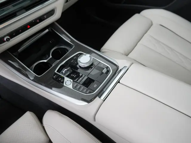 BMW X5 xDrive50e 2025 Hybride Benzine 23