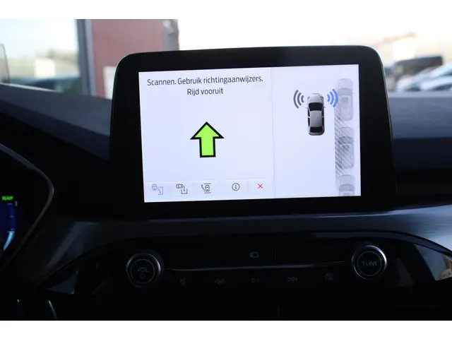 Ford Kuga 2.5 PHEV Titanium 2022 Hybride Benzine 20