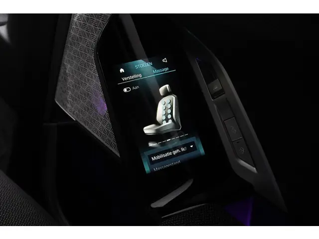 BMW 7 Serie M760e xDrive 2023 Hybride Benzine 46