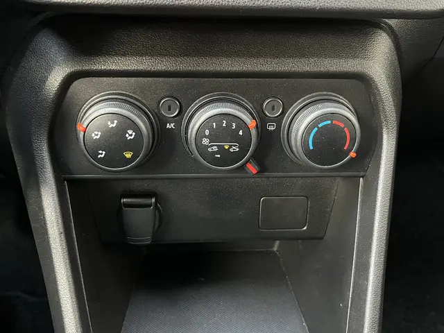 Dacia Sandero Stepway 1.0 TCe 90 Comfort 2023 Benzine 14